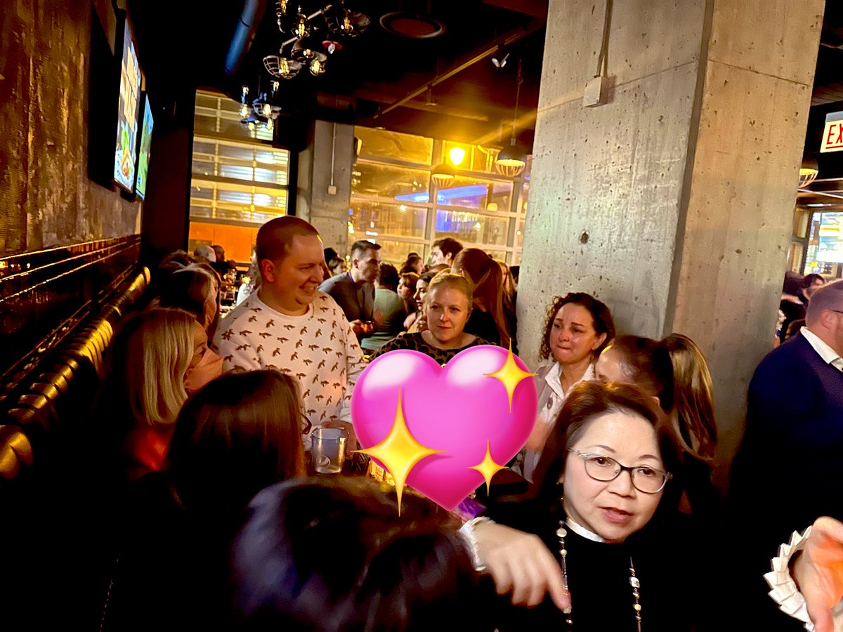 Guanlaoshihao's tweet image. Great time for networking and learning with friends at the dinner time! Thank you #MandarinMatrix @TheChairmansBao #ACTFL2023