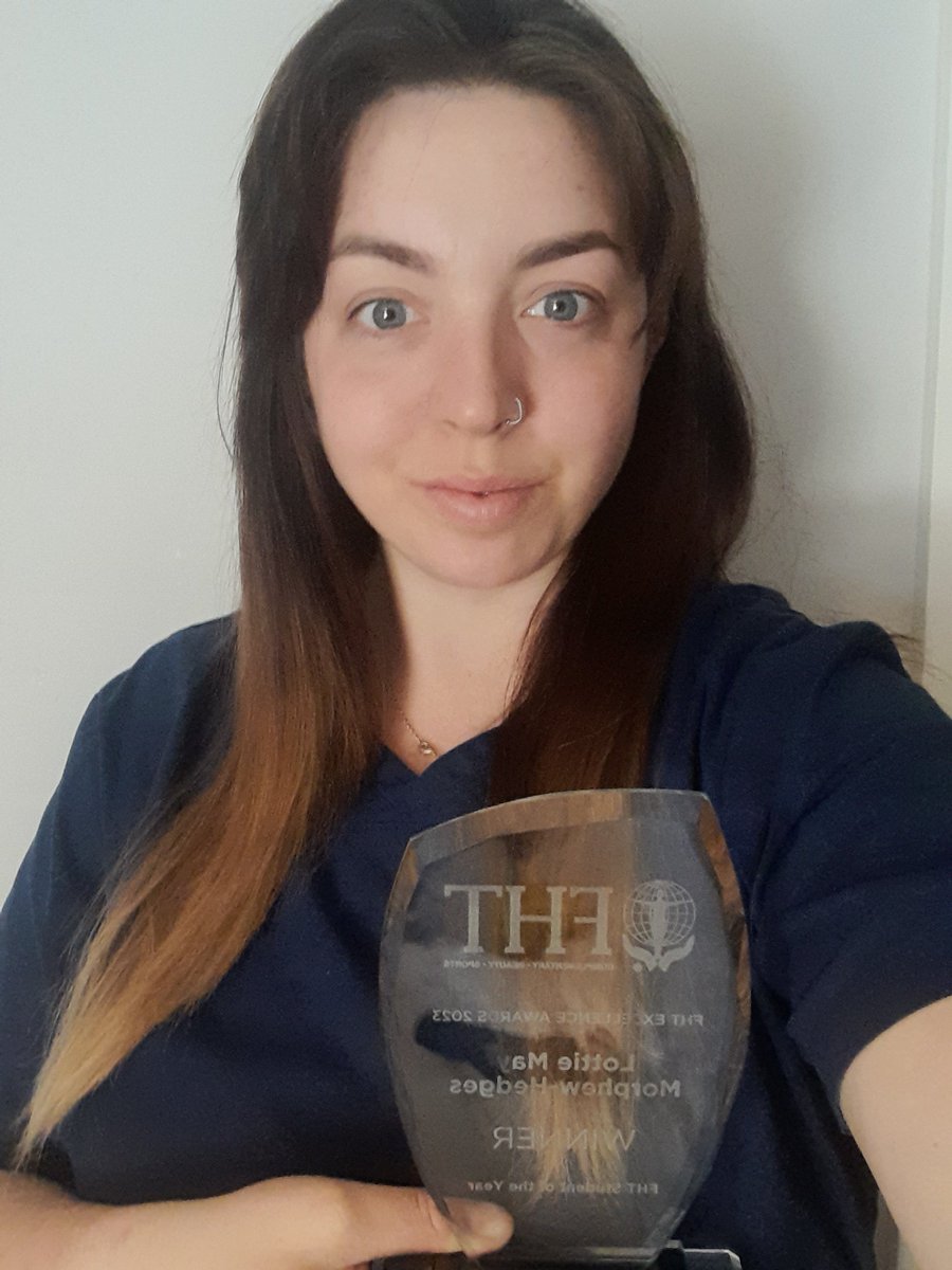 _ESC_UC's tweet photo. Huge round of applause to the amazing Lottie Morphew-Hedges.🎓🌟

Lottie has just been awarded the FHT (Federation of Holistic Therapists) Student of the Year 2023 award. What a fantastic achievement! 🎉

#fht #award #universitycourses #uni #degrees https://t.co/LLabNqHeOH