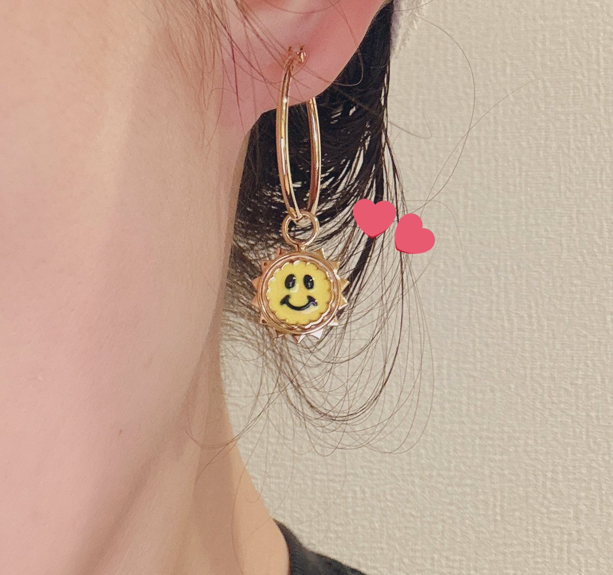 reinapon0510's tweet photo. ꫛꫀꪝのピアス
ゲットしました꒰ঌ( ⌯' '⌯)໒꒱
#mariablack
のピアスたち😍🩷
あ!おばちゃんなのでシミが
通ります(*´◒`*)シツレイ🤙🏻
#gelatopique
#ジェラピケ
なんかおデブちゃんに
見える?いやおデブちゃんかもwww https://t.co/YLXSZJk1yA