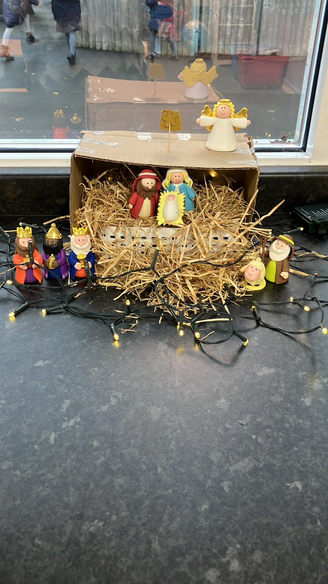 latimerprimary's tweet image. We have a little Christmas Nativity scene in our class. Thank you Dax for making a stable at home for us #classAB #latimerRE