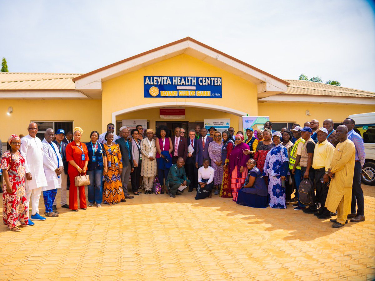 The program included field visits. I was impressed by the dedication of the #CHIPS and #AVADAR workforce and the work they do to link communities to their health facilities to detect outbreaks and respond in FCT. @NphcdaNG @gatesfoundation @WHOAFRO