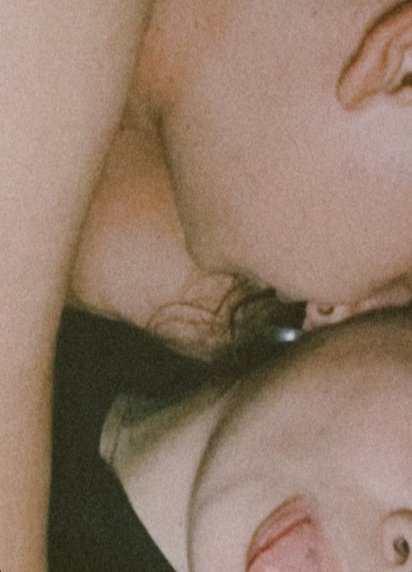 me gustan los findes porque es cuando no tengo que echarte de menos al despertarme ☹️<