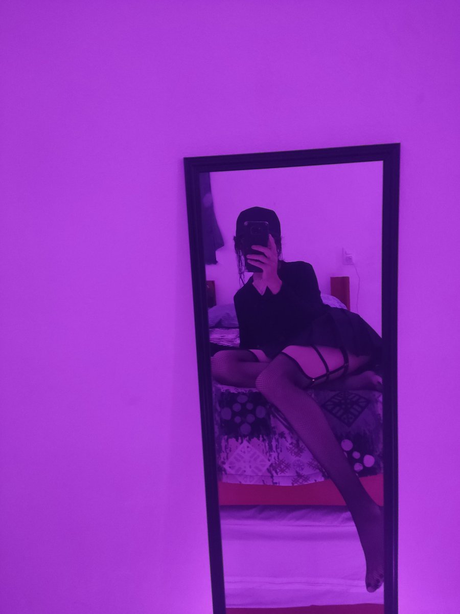 Mianime009's tweet photo. Les gusta cómo me veo? 🥺💜
#femboy #trapito #sissy https://t.co/4ilAHm1Lqs