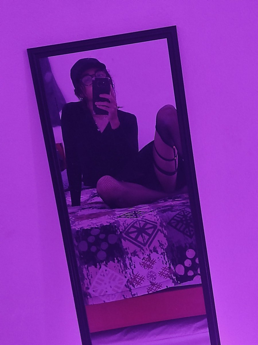 Mianime009's tweet photo. Les gusta cómo me veo? 🥺💜
#femboy #trapito #sissy https://t.co/4ilAHm1Lqs