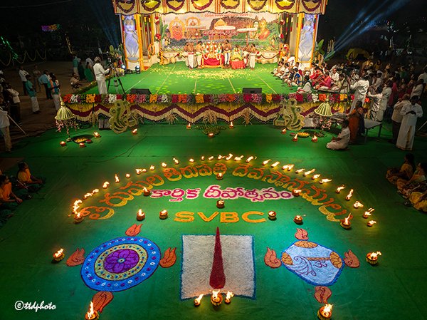 svbcttd's tweet image. The mega religious fete in the auspicious month of Karthika, the Karthika Deepotsavam organised by TTD for the third consecutive year under the aegis of All Dharmic Projects, stood as a stupendo fantabulous phantasmagorically magical hit on Monday evening.

#KarthikaDeepam