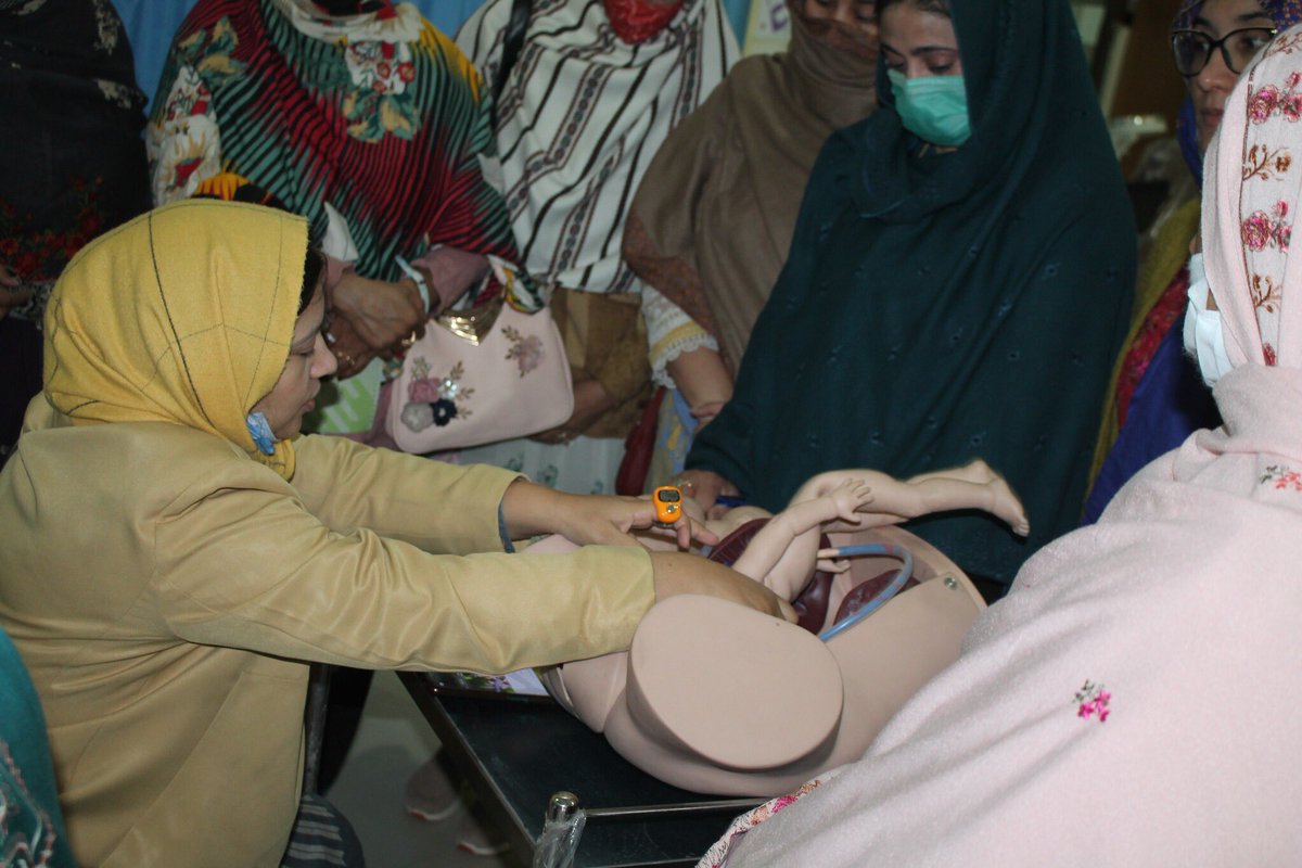 JIHA_Official's tweet photo. The Health Dept of Khyber Pakhtunkhwa, with UNICEF, organized a 7-day Pregnancy &amp; Newborn Care Course at Women Medical College, ATD, from Nov 13-19, 2023. Thanks to collaborative efforts, this initiative trained individuals. Special thanks to JIHA &amp; WMC for their crucial roles. https://t.co/IKkkhtIzNI