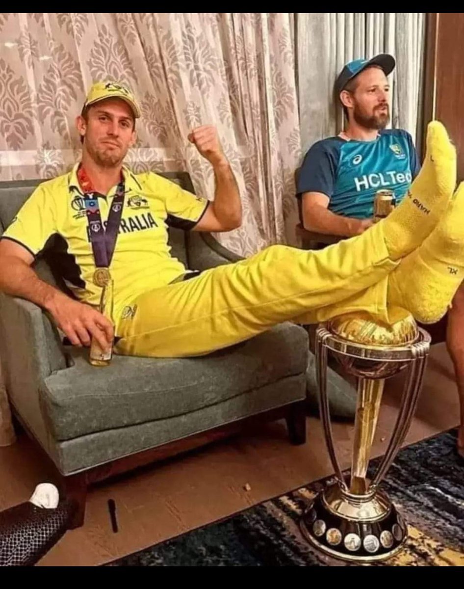 nupsayindia's tweet photo. #INDvsAUSfinal #shameful https://t.co/53q4Qmjx4l