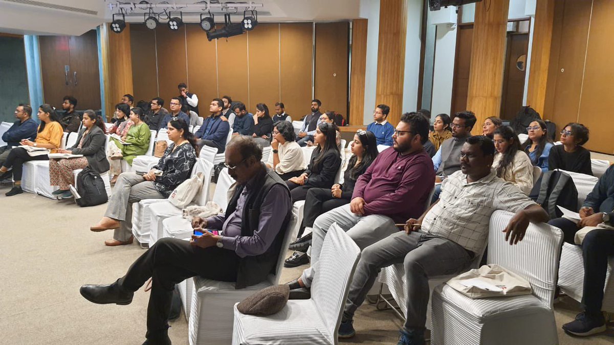 Nimish_Gpt's tweet photo. CSE’s workshop on climate-resilient cities highlighting adaptive and mitigative measures covering entire urban framework. Attendees include stakeholders - govt officials, academicians, civil societies, etc.
@AnumitaRoychowd @sareen_rajneesh @SinghMitashi @GroverSug @CSEINDIA https://t.co/2znuSRIcF8