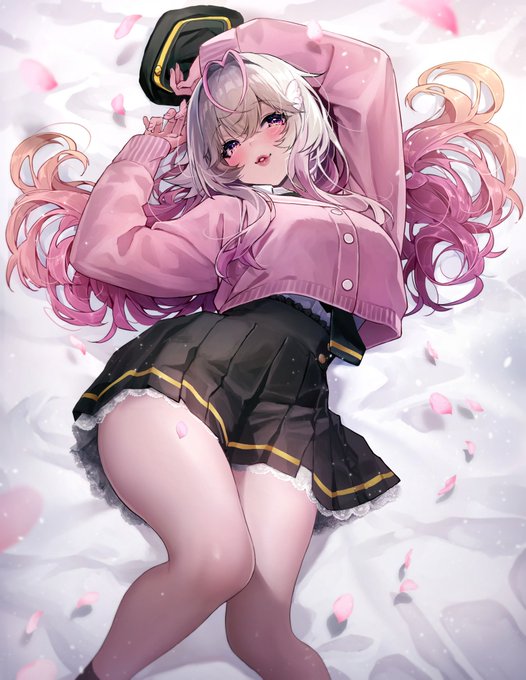 #いい太ももの日

遅刻したけどお気に入りなので🐰っ🌷ソ… 