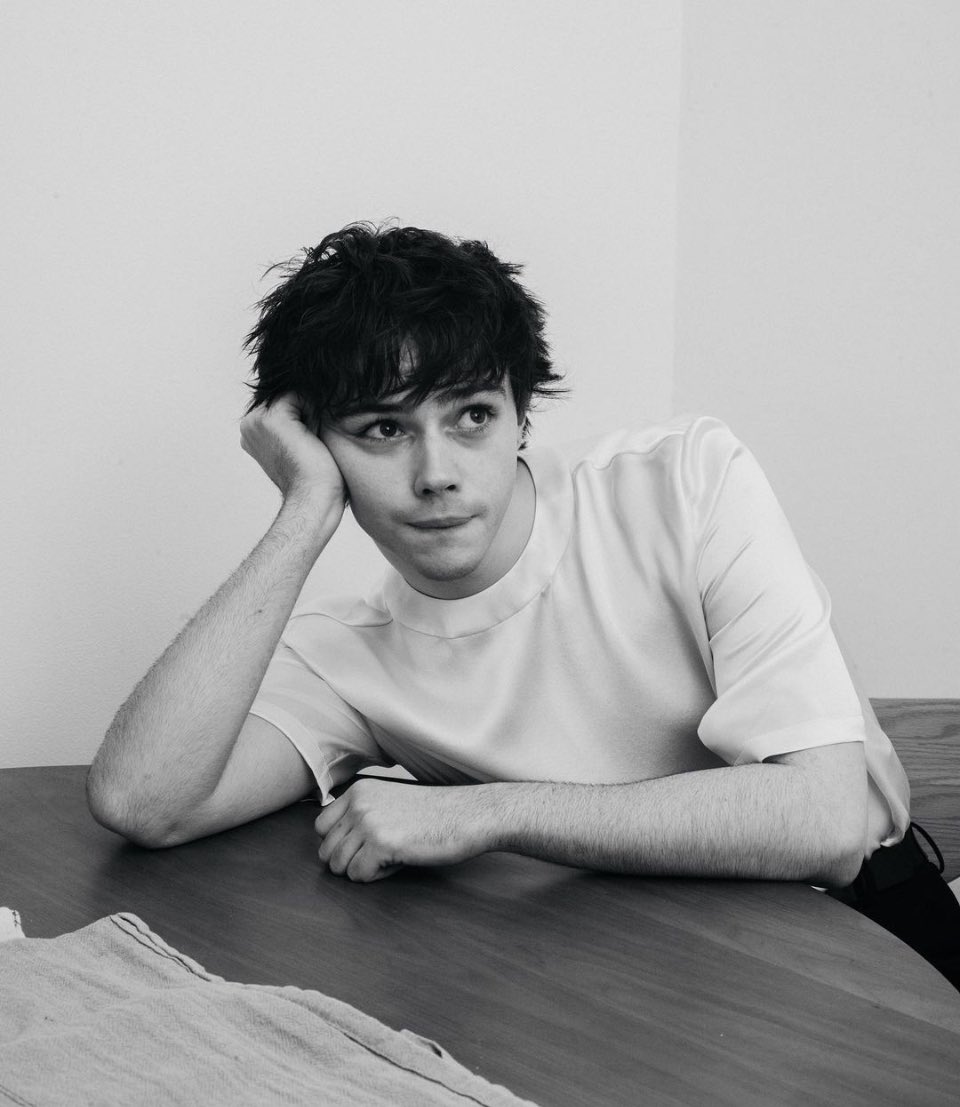 saveourcrows's tweet image. I reckon if @starfuryevents booked #JackWolfe for #IntoTheFold it would completely sell out in minutes 🤔 
#SaveShadowAndBone
#SixOfCrowsSpinoff