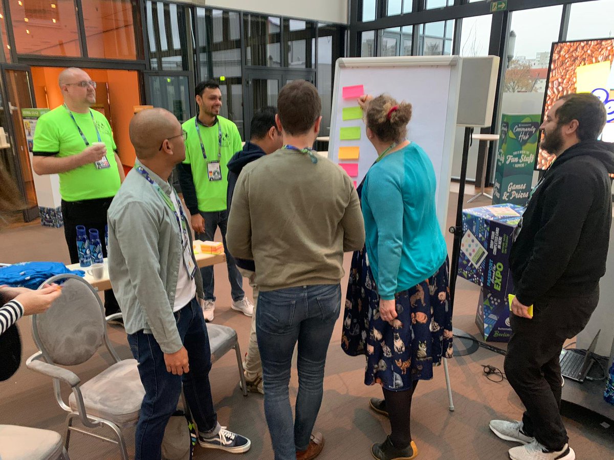 esconfs's tweet image. ☕ Early risers at #AutomationSTAR! Fueling the day with a dynamic Lean Coffee session in the Community Hub. Stimulating discussions, fresh ideas brewing, and connections flourishing. Ready to kickstart the day with shared insights and innovation! #testcommunity #LeanCoffee