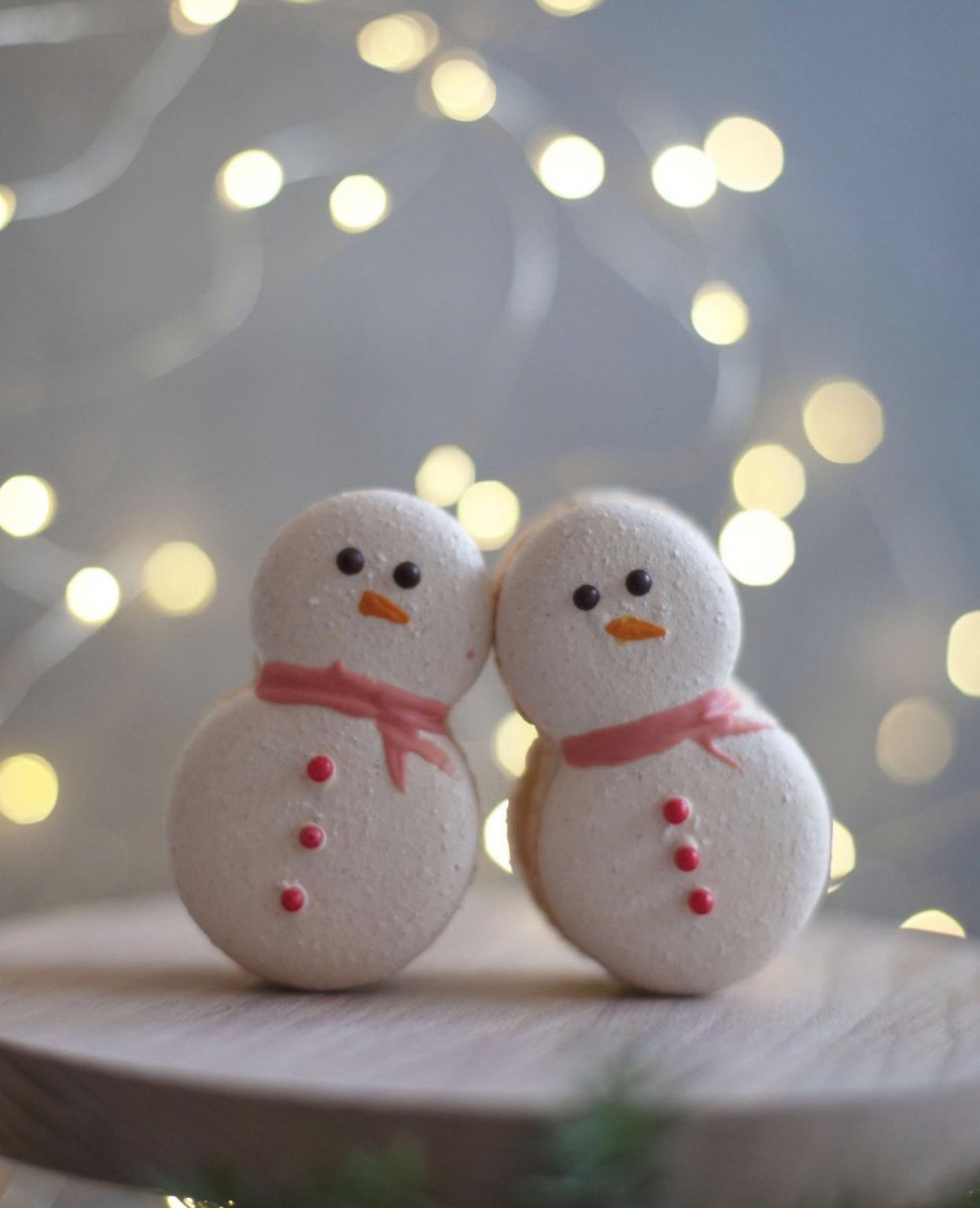 MaSunsNFT's tweet photo. GM fam
Happy Tuesday ❄️❄️❄️
#Vilnius #Lithuania #locafe #Gedimino
🎉🎉🎉
A pre - holiday pre - order for desserts has started in locaf . Look how cute and delicious they are🤤
🎉🎉🎉
Are you waiting for the holidays as we are waiting for them ? Are you getting ready already ? https://t.co/w1t31wXZW3