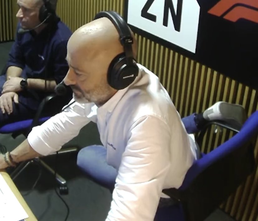 “Porq coño me duele tanto la espalda?”

como me siento: