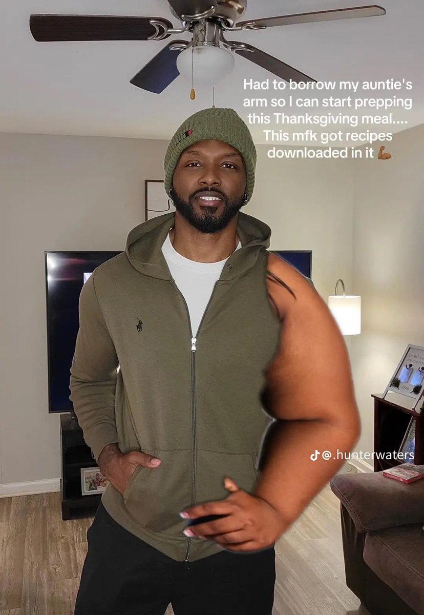 rahsh33m's tweet image. No he didn’t 💀🤣