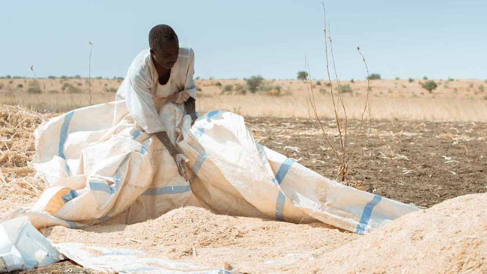 1/2🧵Sudan is suffering a severe humanitarian crisis.

The situation has deteriorated dramatically since the outbreak of armed conflict in April. To meet growing needs, Sweden is providing an additional EUR 13 million to support the civilian population.

government.se/press-releases…