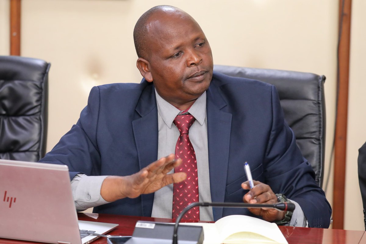 Environment_Ke's tweet photo. Cabinet Secretary Hon Soipan Tuya today met H.E Governor Mutula Kilonzo Jnr of Makueni County to discuss restoration of Chyulu Catchment as well as ongoing activities at Kiu Wetland that include mapping, fencing and gazettement of the degraded water source. https://t.co/JjfX0U5vnf