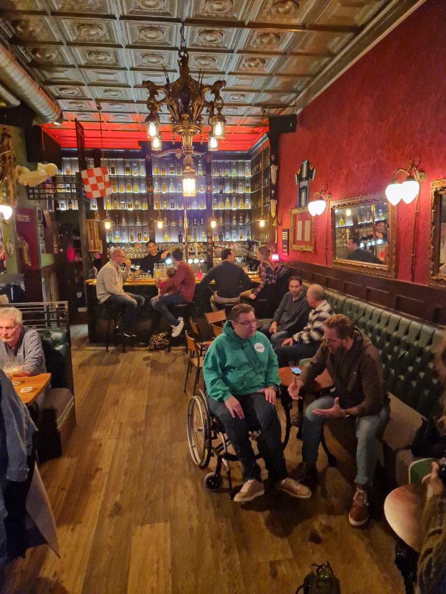 Morgen is het zover! Ieder stem telt!
Na tal van inspirerende ontmoetingen, werkbezoeken en gesprekken met bevlogen mensen &amp; deelde ik in het enthousiasme van <a href="/HenriBontenbal/">Henri Bontenbal</a> en ons <a href="/cdavandaag/">CDA</a> in Aalsmeer.