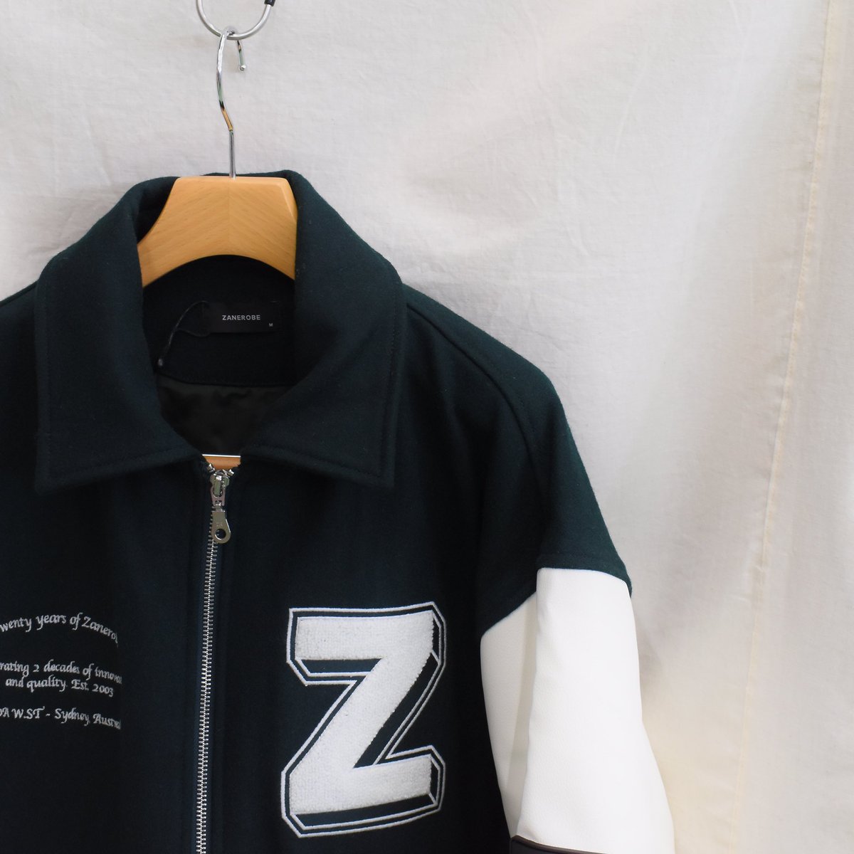 AmeproBaybrook's tweet photo. ZANEROBE
20yrs lettermen jacketが登場!
#baybrook #AmePro #ZANEROBE #fashion #kumamoto #lettermenjacket
#Australia #autumn #winter
#ベイブルック #アメプロ #ゼインローブ #ファッション #熊本 #レターマンジャケット https://t.co/L8JTuTsmLy