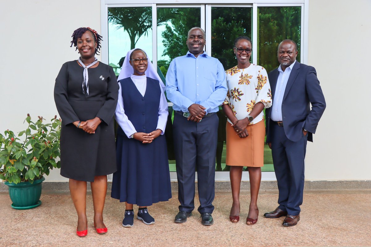 aru_conference's tweet photo. #PICTORIAL
It is a great milestone as a #Counselling_Hub, an arm of Association of Religious in Uganda (ARU) based in Namugongo (SFCN) takes another stride through a #Counselling_workshop that attracted many counselors from different countries at IHMR, Entebbe
#CONGRATIONS! https://t.co/qjzDPkteko