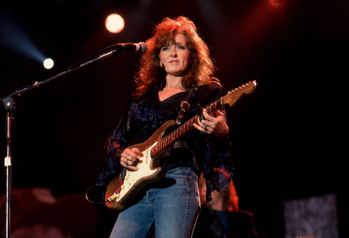 StephenFoz's tweet photo. The Guitar Great on my @TheRadCaroline show today is @TheBonnieRaitt. Lots of her very best recordings will grace the show from 10am to 2pm. #648AM https://t.co/z9tuex8pVa