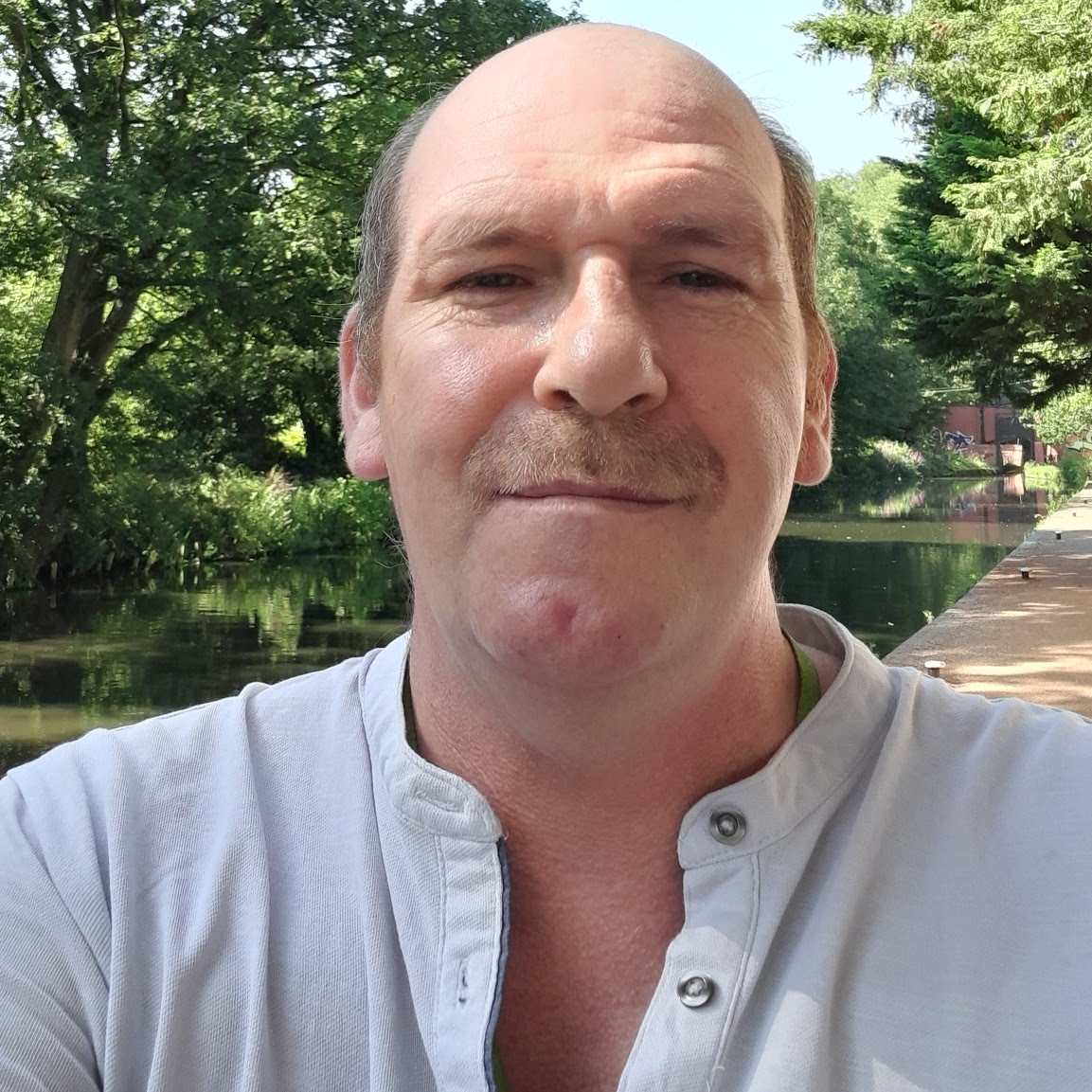 MarkGarlin60560's tweet photo. @donasandr I've had to make a new profile up Where's all my sexy horny ladies x https://t.co/PqusMgyeYp