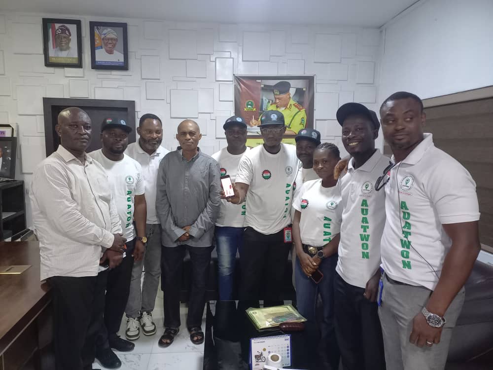 ayindeautos's tweet photo. AUATON @AUATONofficial LAGOS STATE COUNCIL  ENGAGES IN COLLABORATIVE EFFORT WITH VIS, FRSC @FRSCNigeria, AND LASTMA @followlastma FOR ENHANCED  COLLABORATION AND TRANSPORTATION MANAGEMENT

@lagosMOT1 
@followlasg

BREAKING NEWS Wizkid Durex Plateau ilebaya Odinaya Ebuka Obi https://t.co/9YWOLBwaQG