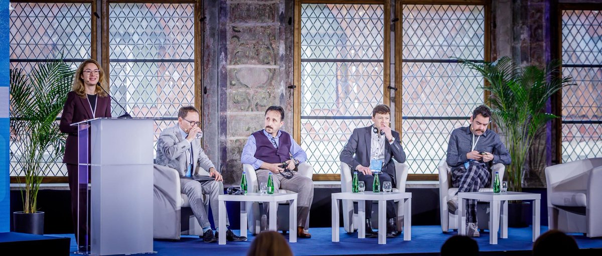 UNHCR and <a href="/migpolgroup/">Migration Policy Group</a>’s Toolkit for Effective Inclusion and Integration of Refugees was launched in Estonian at an international conference in Tallinn 🇪🇪. Estonia is the fifth country in our region to introduce the toolkit🙌

Click here to access it: unhcr.org/neu/ee/117109-…