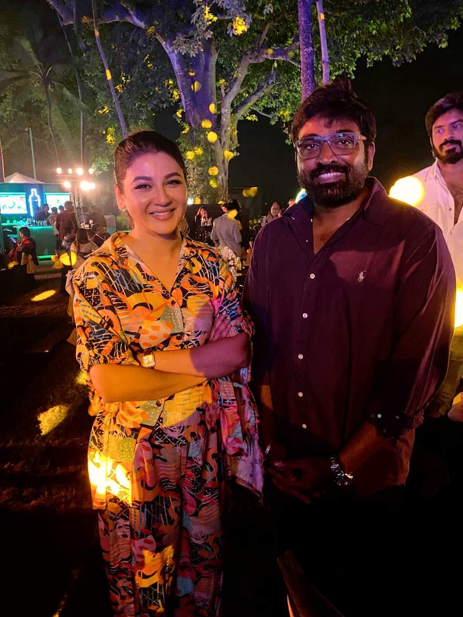 iamJayaAhsan's tweet photo. With @VijaySethuOffl Sir. 
#IFFI Moment...
@IFFIGoa https://t.co/X6WAxZIH63