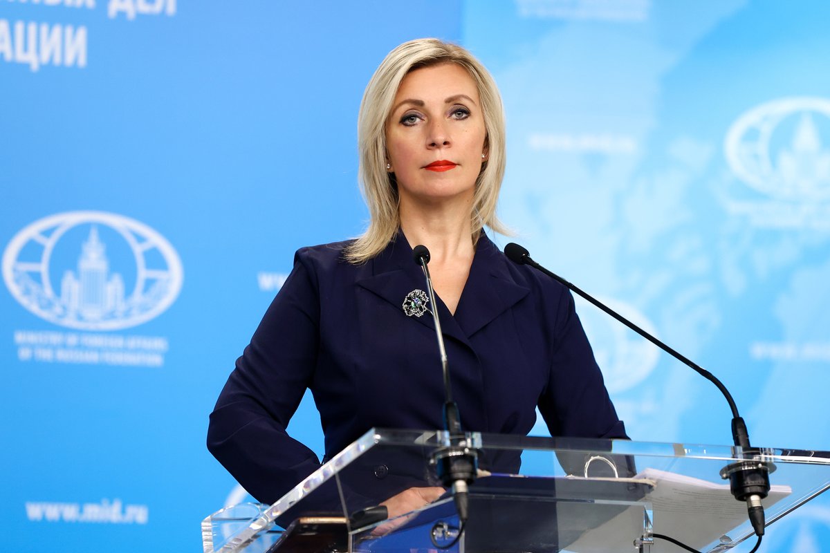 mae_rusia's tweet photo. 💬 María Zajárova: Las violaciones masivas de los derechos humanos, la discriminación de sus ciudadanos por motivos étnicos y lingüísticos se han convertido en la norma para Ucrania.

❌ Allí reina una dictadura neonazi sumergida en la corrupción, la anarquía y la ilegalidad. https://t.co/t7pDBS0b6I