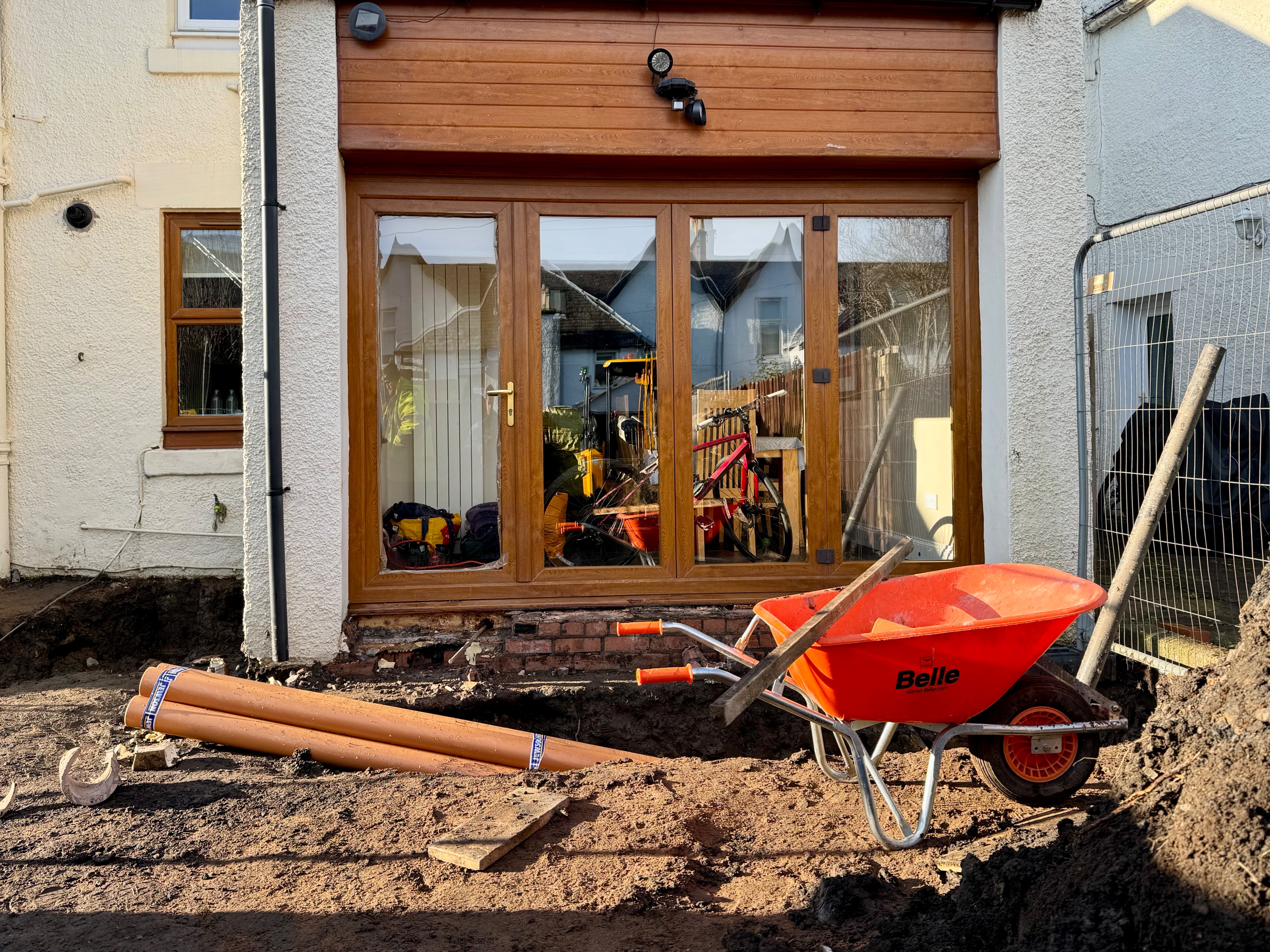 Belle wheelbarrow clearance jewsons
