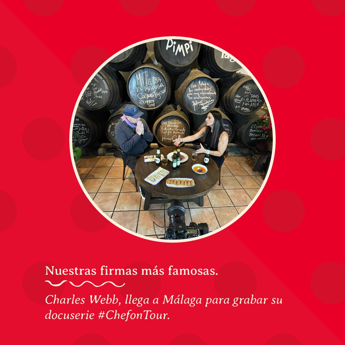 ElPimpiMalaga's tweet photo. El chef estadounidense Charles Webb reconocido por sus aventuras gastronómicas en todo el mundo, llega a Málaga para grabar su la docuserie #ChefonTour y como no podía ser de otra forma ha dejado su huella en uno de nuestros barriles. 👨🍳

¡GRACIAS CHEF! ❤️ https://t.co/92Pazz305v