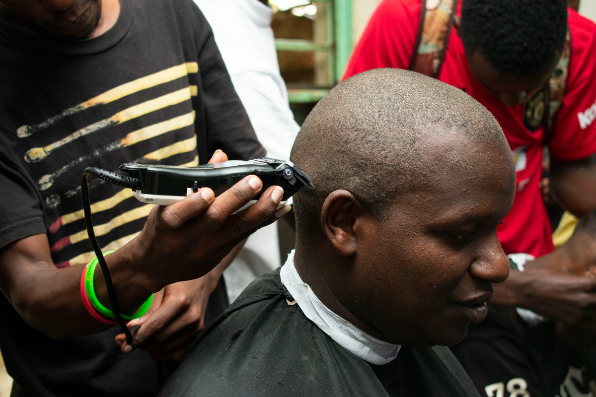 FreshCutsFDN's tweet photo. The way to empower the vulnerable is by providing them with the skills and knowledge to uplift themselves.  
Support our fundraising initiatives for our Barbering and beauty training for the youth and women from informal settlements of Nairobi through:
https://t.co/7dK9slZsdD https://t.co/YcefqrTsSz