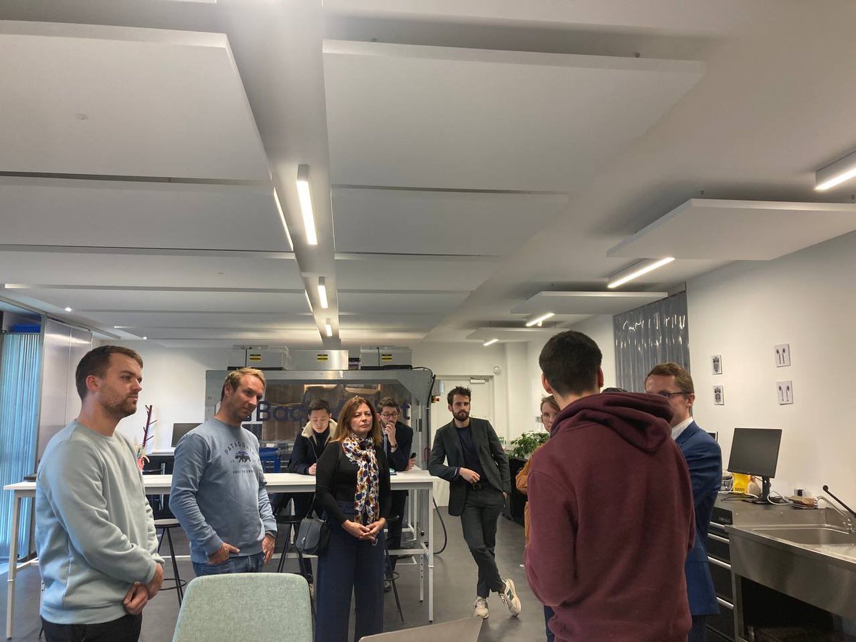 AzizSkalli's tweet photo. Merci cher @midy_paul  pour ta visite à #Bordeaux dans le cadre de ton tour de France de l’innovation. 
Très heureux d’avoir partagé une partie de ta journée d’échanges. https://t.co/BZIn2W4aYj