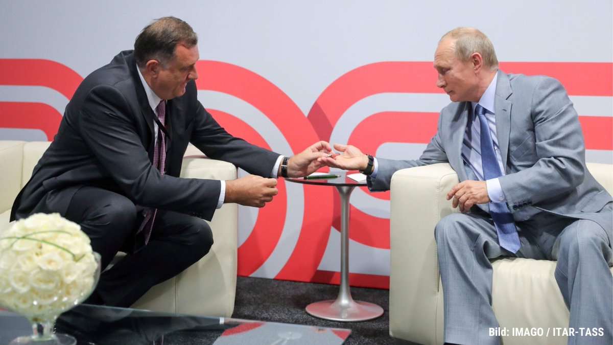 LeibnizIOS's tweet photo. War against 🇺🇦 has raised fears that #Russia could further destabilize peace process in #BosniaHerzegovina by using its influence in Republika Srpska. How did the interplay between 🇷🇺 &amp; RS leadership develop? Analysis by @GueudetSophie on our blog: https://t.co/J8gX0A0WP1 #BiH https://t.co/2QwdH7QUOV