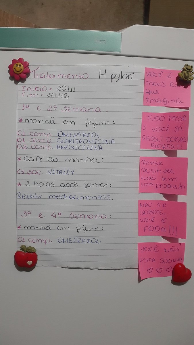 fasesdaalua's tweet photo. 1° dia de tratamento para H pylori
Pareceria que fumei um chá estragado,  uma sensação horrível no corpo, enjoos e fome kkk fiquei quase 1 hr no banheiro de madrugada, lesada e fazendo tudo errado no trampo, espero que esse mês passe rápido. https://t.co/iCyWGIpn6X