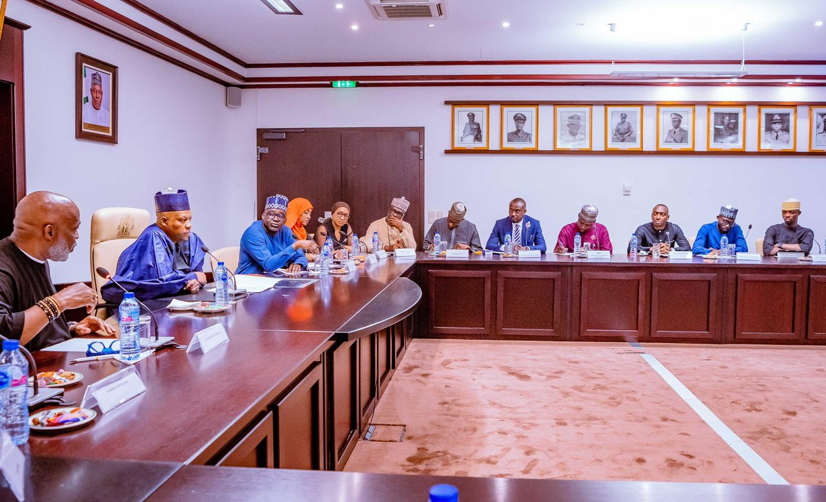 KashimSM's tweet photo. Ahead of this morning’s Creative Economy Roundtable today, I hosted my brother, RMD, and other icons from the creative industry in my office last night.

We discussed our administration’s agenda for the sector, emphasizing President Bola Ahmed Tinubu's commitment to elevating the creative industry into Nigeria's major economic force.

We hope to ensure that every talented Nigerian, regardless of their location in and outside the country, can flourish and excel in their chosen field. Our support will be steadfast in helping you thrive.