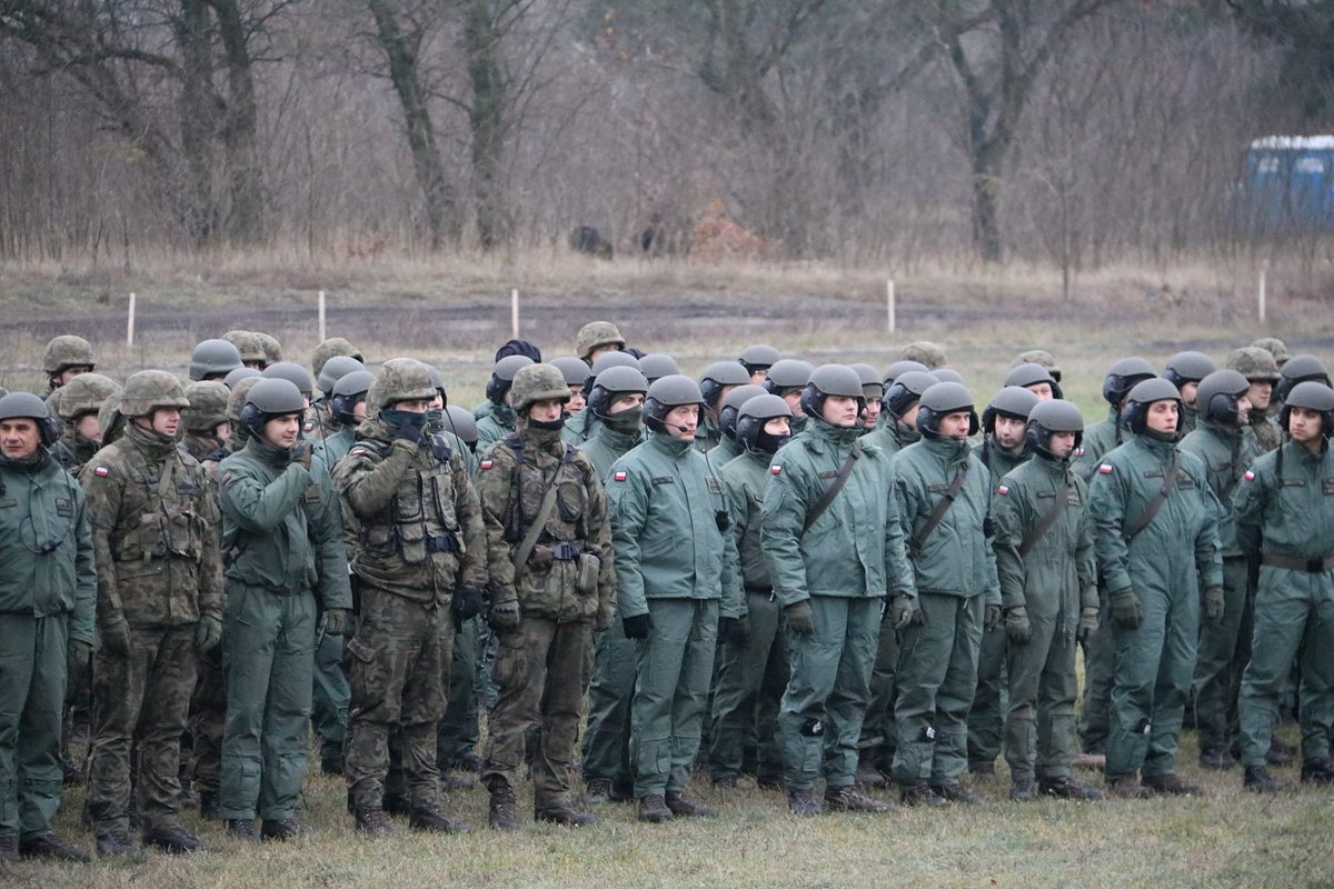 WCRTorun's tweet photo. 📢Ćwiczenia #MARS23 - zgrupowanie Wojsk Rakietowych i Artylerii, które odbywa się w Ośrodku Szkolenia Poligonowego #CSAiU w #Toruń❗
#WojskoPolskie
#Szkolenie
#ZawódŻołnierz https://t.co/KokVYo8pCz