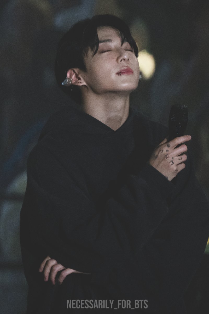 aspire_for_BTS's tweet photo. 231120   
#정국 #JungKook #방탄소년단 #BTS @BTS_twt https://t.co/NyivzzrsMA
