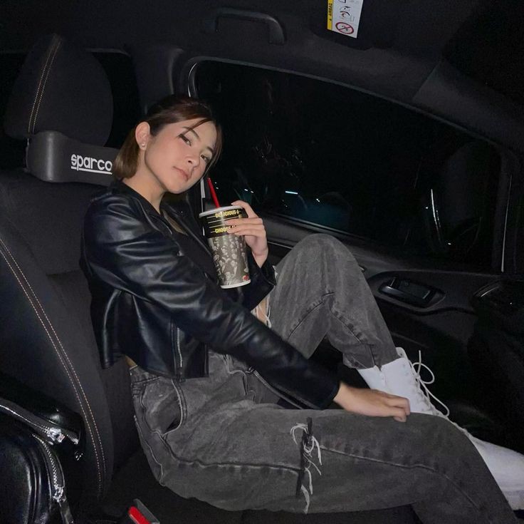 itsyourchels's tweet photo. Pov : car date?? https://t.co/umVBKBIIoJ