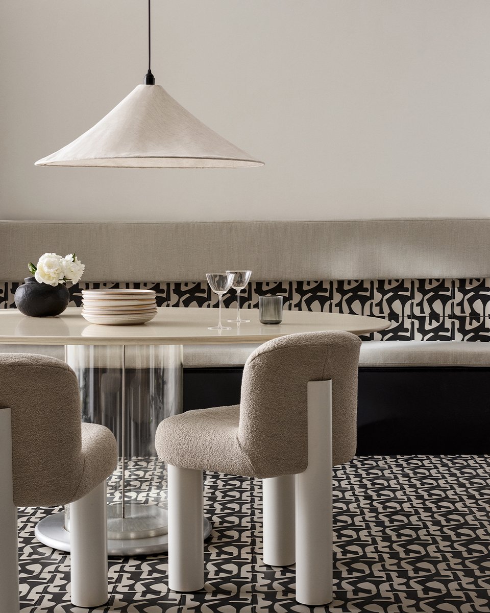 kellyhoppen's tweet image. My signature neutrals are paired with tiles featuring modern, organic retro shapes in partnership with @firedearthuk 

@GREATcampaign
#kellyhoppenxfiredearth #tilecollection #tiles #interiors #interiordesign #firedearthuk #kellyhoppen #designideas #designer #GREATcampaign