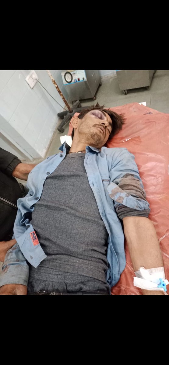 JitendraBhamu20's tweet photo. @JhunjhunuPolice @dkbipsraj Mukangarh police is matter pe Dhyan de . Jibrail ko night me beat kar k kişi ne Mukangarh BSNL office k saam ne daal diye https://t.co/AtCWLbfW4O
