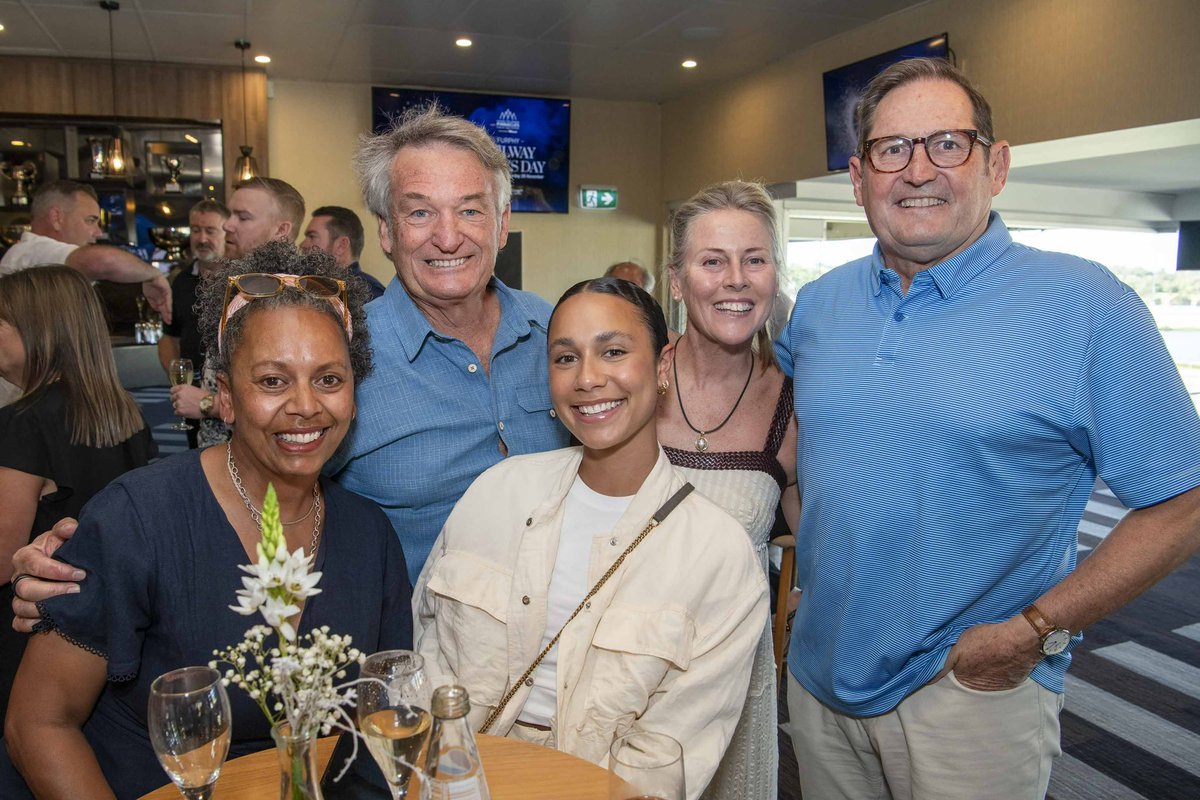 PerthRacing's tweet image. We are underway at the 2023 Furphy Railway Stakes Barrier Draw. 🏆

📸 @WesternRacepix