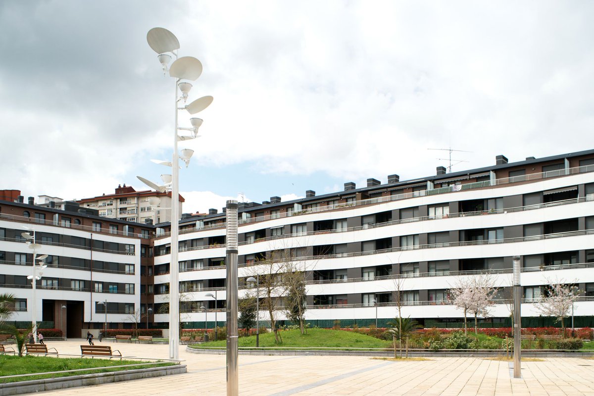 Fiark_arq's tweet photo. Proyecto residencial de 354 viviendas en San Sebastián

#architecture #arquitectura #arquitecturaydiseño #architect #arquitecto #architecturephotography
#sostenibilidad #residentialdesign #residential #residentialarchitecture #arquitecturaresidencial
#HogaresModernos https://t.co/397CtwX0gQ