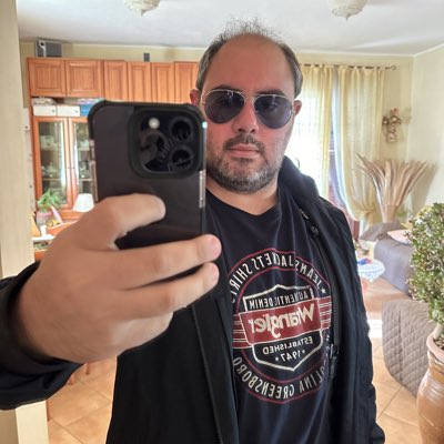 mirko_davi's tweet photo. #NuovaFotoProfilo https://t.co/BKXRCsvuCH