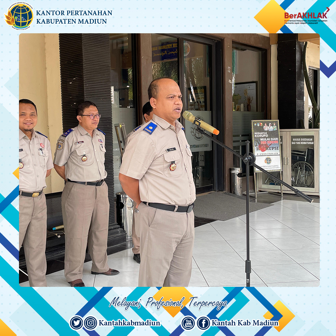 kantahkabmadiun's tweet image. Halo #SobATRBPN ,
Hari ini Selasa, 21 November 2023 Kantor Pertanahan Kabupaten Madiun melaksanakan Apel Pagi Rutin yang dilaksanakan di halaman Kantor Pertanahan Kabupaten Madiun. 

#KantahKabMadiun
#TuntasdanBangkit
#MenujuIndonesiaLengkap
#ATRBPNKiniLebihBaik