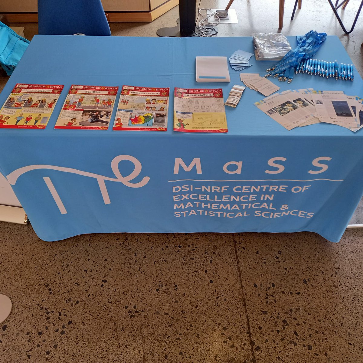 CoEMaSS's tweet photo. As #SAMSA2023 kicks off at @UPTuks @FutureAfricaUP, we're looking forward to chatting to researchers about #collaboration, #innovative #research, #CommunityEngagement, #scicomm, and a whole lot more - be sure to stop by our exhibit!
#Mathematics #Statistics #postgrad #postdoc https://t.co/E2rSs9boEU