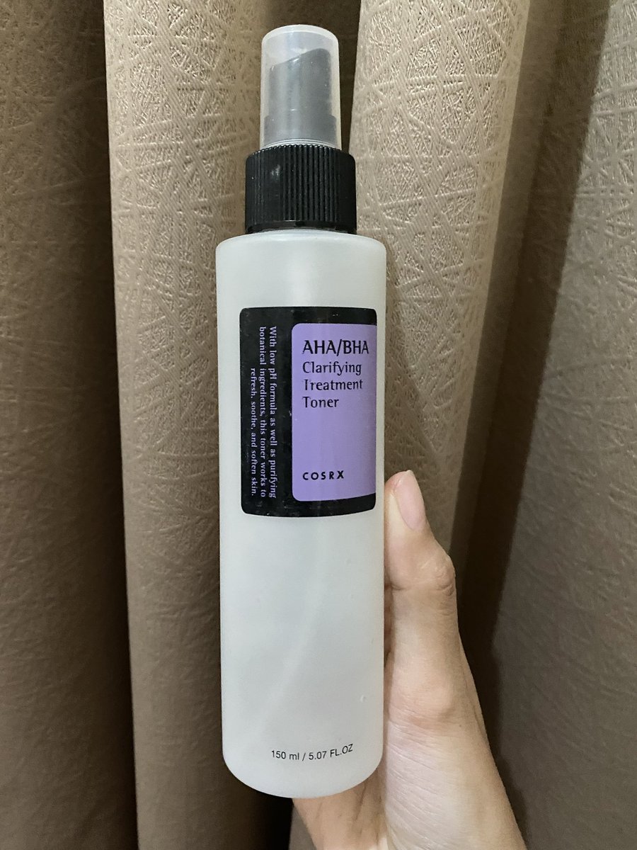 putrisilwii's tweet photo. Double cleansing biar ga ada penumpukan sebum yg menyumbat pori. Exfo seminggu 2-3x, di aku ampuh👌🏻

Pemula bisa pakai cosrx aha bha kalau baru pertama kali exfo. Ini mild exfo, biar kulitnya ga kaget, minim iritasi juga

Kalau mau yg lebih mantep, pakai avoskin MRT. Bagus poll, tapi lumayan kering di aku