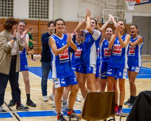 FNBardoi's tweet photo. 2ª NACIONAL FEM. |
AVIA ZIZUR ARDOI - ALKIVENT TOJU; 72-69.
¡Grandísima victoria en la prórroga frente a las vitorianas de Toju!
En un partido igualadísimo el equipo mantuvo tuvo la fé y la lucha.
Lástima la lesión de la capitana, Afrika Galán, que deberá parar unas semanas. https://t.co/pIgojQYRUp