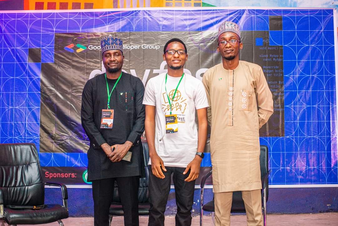 nHubNG's tweet image. Thanks to the organizers of #DevFestLafia for the opportunity to share knowledge, network, and learn.

Tasiu Kwaplong Saeed,  Peace Kpaba Danson, and the team Thanks for being a great host. 😎

#GDG2023 #nHub #techinthenorth #buildingbackbetter