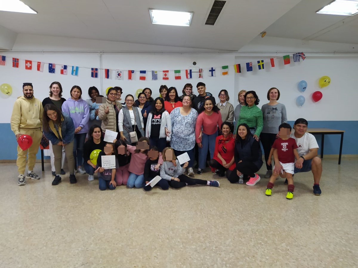 Bizilagunak Bazkariak, bi norabideko zubiak 
Creando puentes